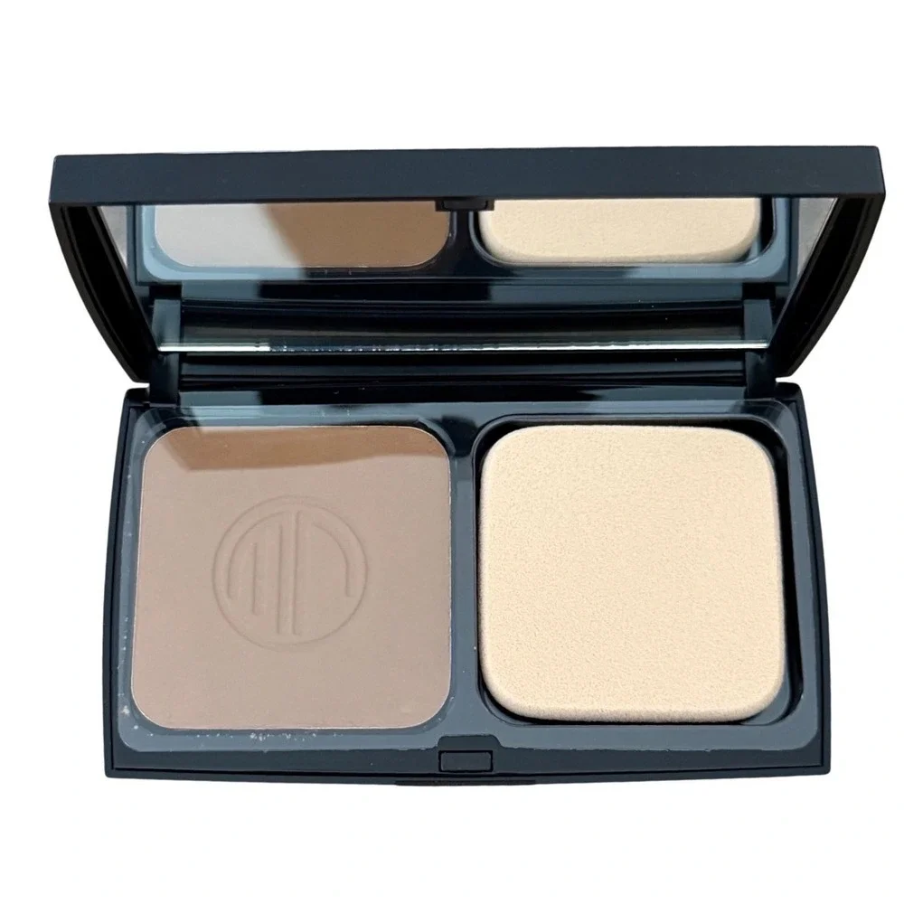 Merle Norman Ultra Powder Foundation Ultra Tan‎ Women 12g .40 oz Matte Compact
